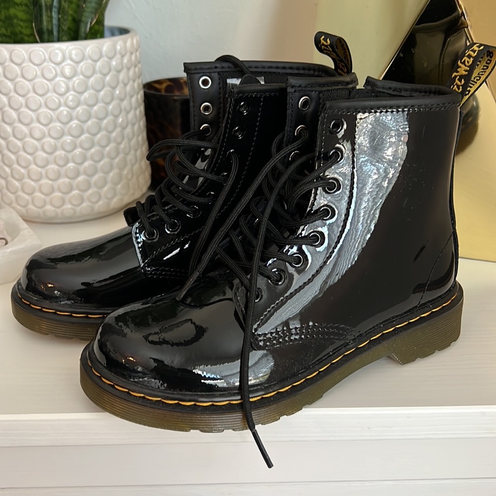 Dr. Martens -Youth size 2 - Patent
